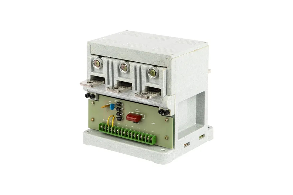 ISO9001 Certified Electromagnetic Vacuum Contactor with Copper-Chromium Alloy Contacts (4) ISO9001 Certified Electromagnetic Vacuum Contactor with Copper-Chromium Alloy Contacts (4)